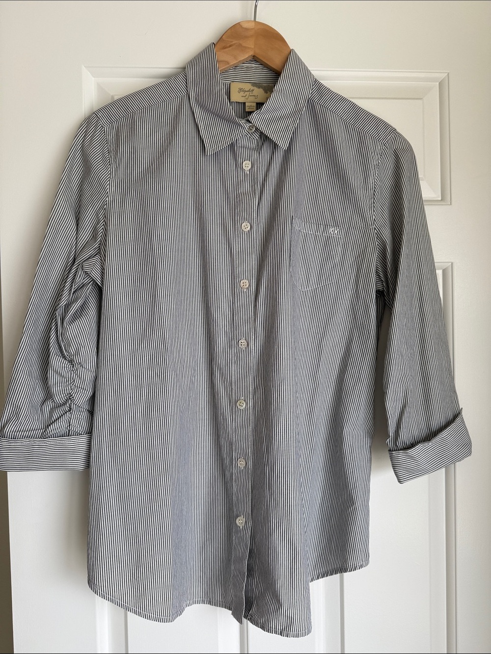 Elizabeth and James Black & White Striped Button-Up Shirt. Size Medium.